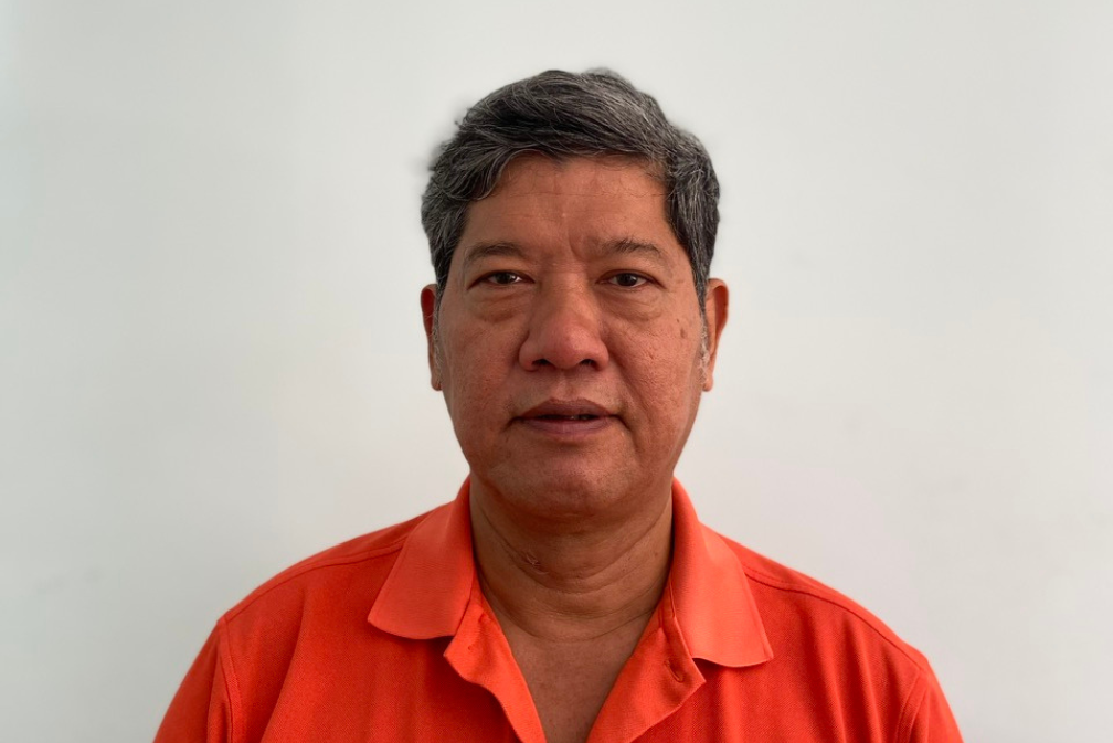 Mr. Khanh is both the manager and direct teacher of the Vietnamese language journey team.